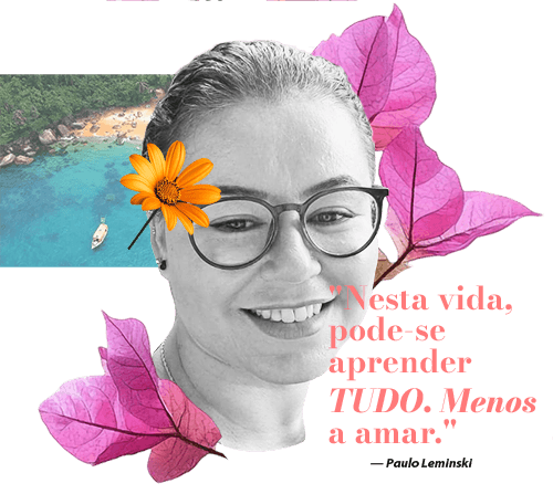 Paloma Bessa, Product UX Designer, smiling at camera in professional portrait